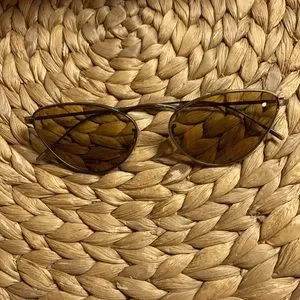 Oliver Peoples | Accessories | Oliver Peoples Lelaina Cat  display picture 1